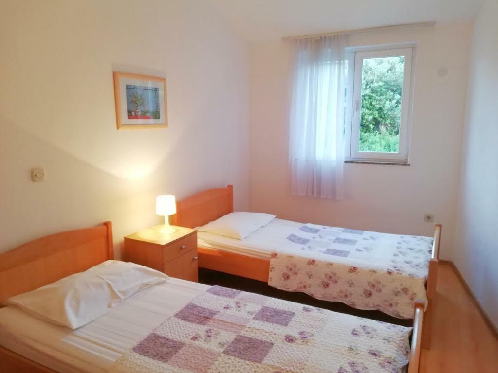 Apartments Roko Lalin Pakostane Ngoại thất bức ảnh