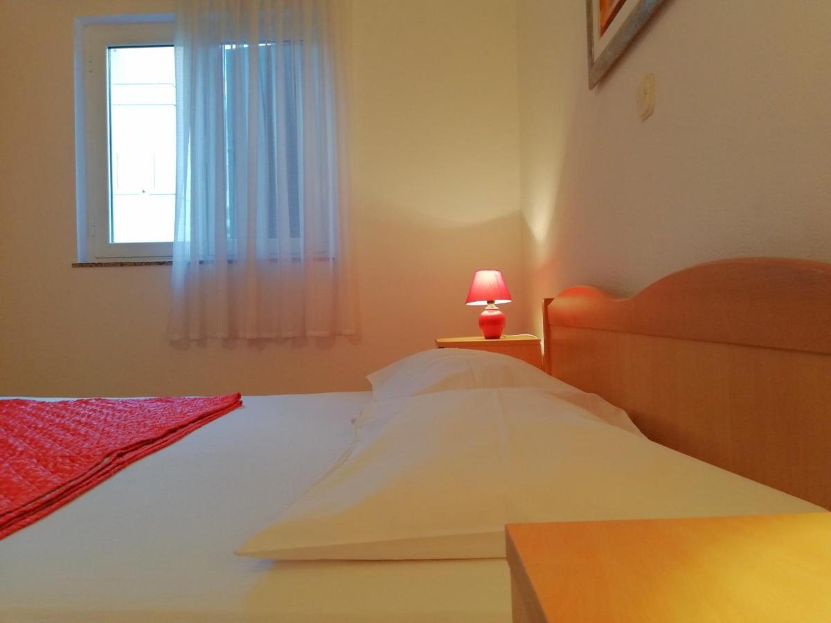 Apartments Roko Lalin Pakostane Ngoại thất bức ảnh