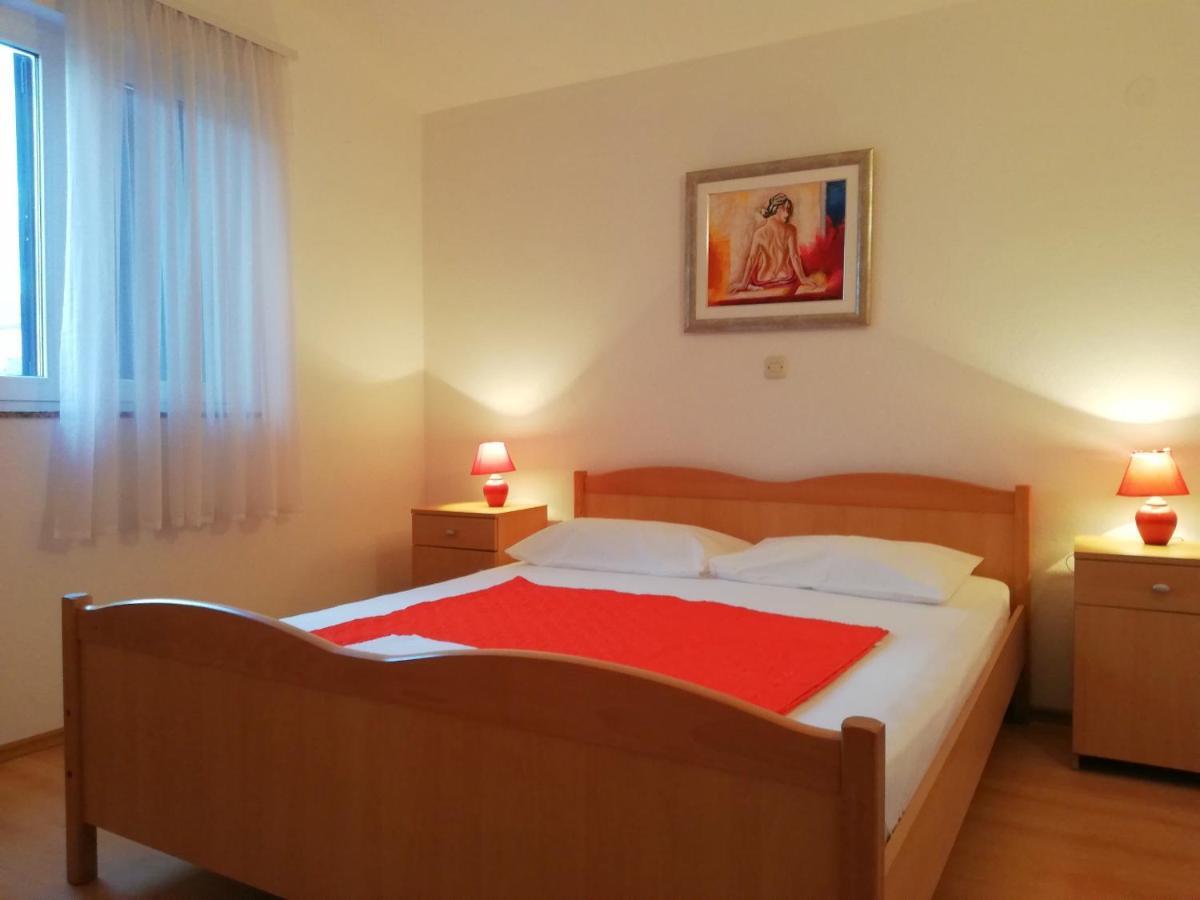 Apartments Roko Lalin Pakostane Ngoại thất bức ảnh