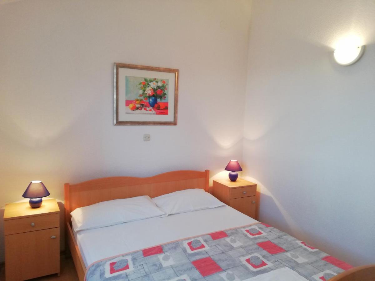 Apartments Roko Lalin Pakostane Ngoại thất bức ảnh